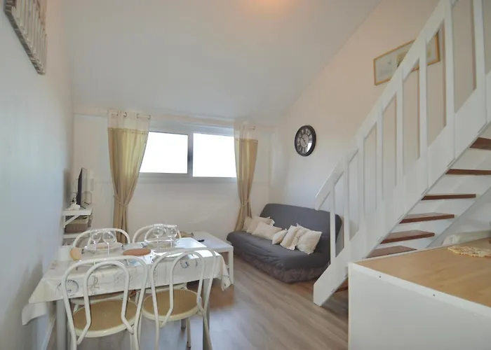 Aux Beaux Coquillages, Vue Et Sur Le Port * クルル・シュル・メール