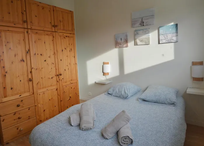 Aux Beaux Coquillages, Vue Et Sur Le Port * クルル・シュル・メール