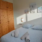 Aux Beaux Coquillages, Vue Et Sur Le Port * קורסיי-סור-מר