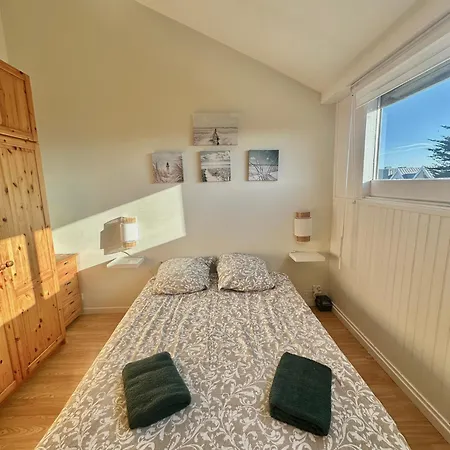 Apartment Aux Beaux Coquillages, Vue Et Sur Le Port *